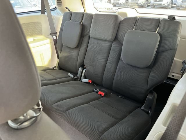 Used 2020 Dodge Grand Caravan SE w/ UConnect Hands-Free Group FWD image 25