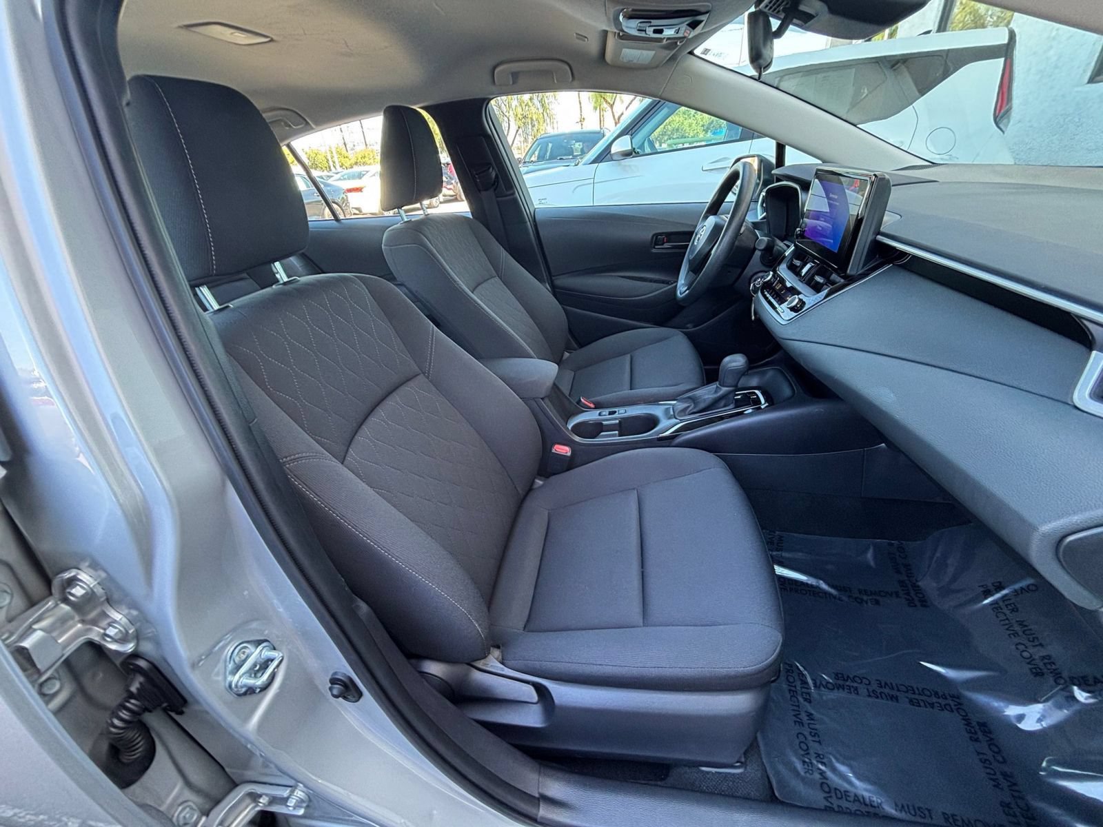 Used 2025 Toyota Corolla LE FWD image 34