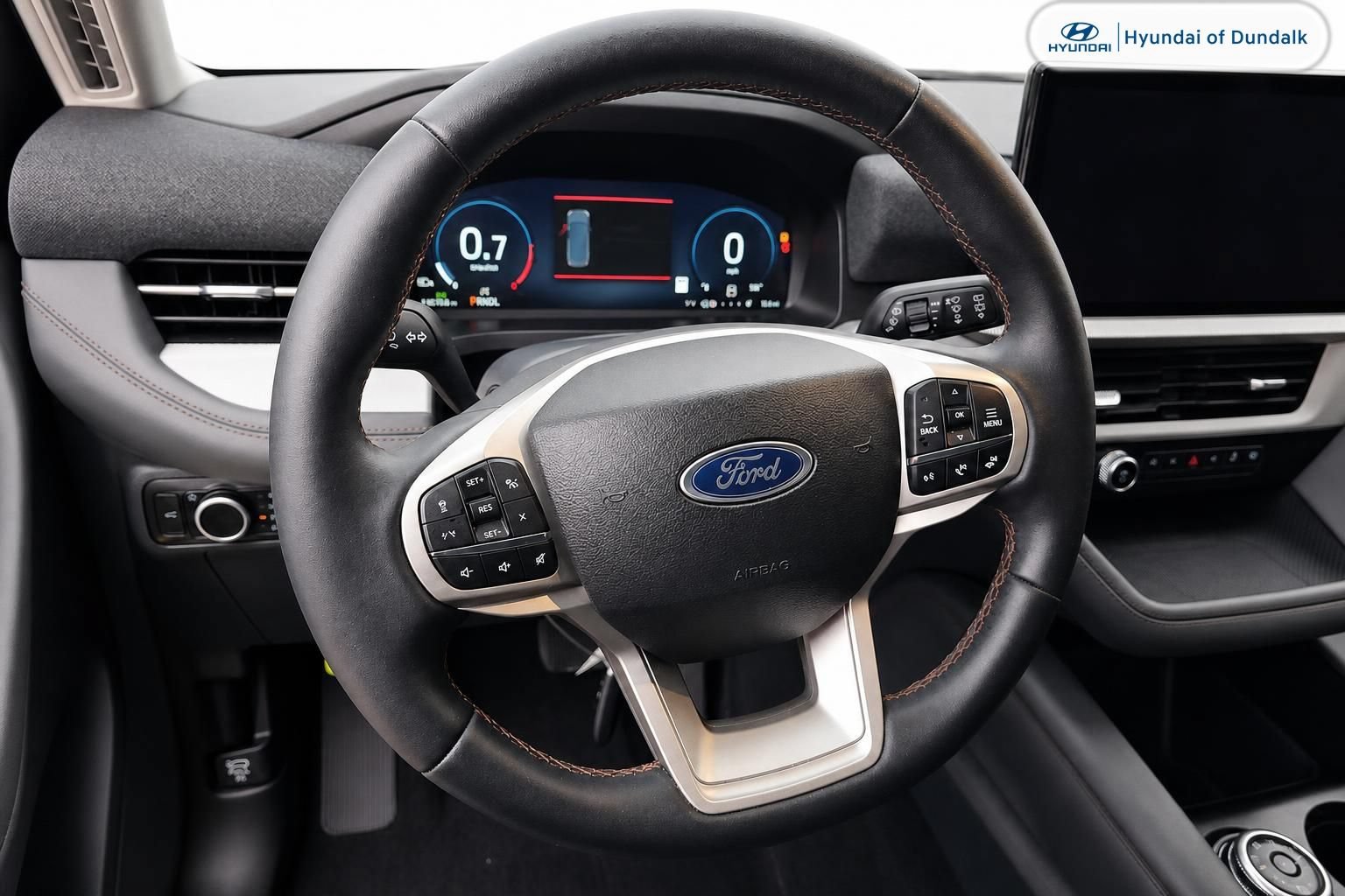 Used 2026 Ford Explorer Active RWD image 9