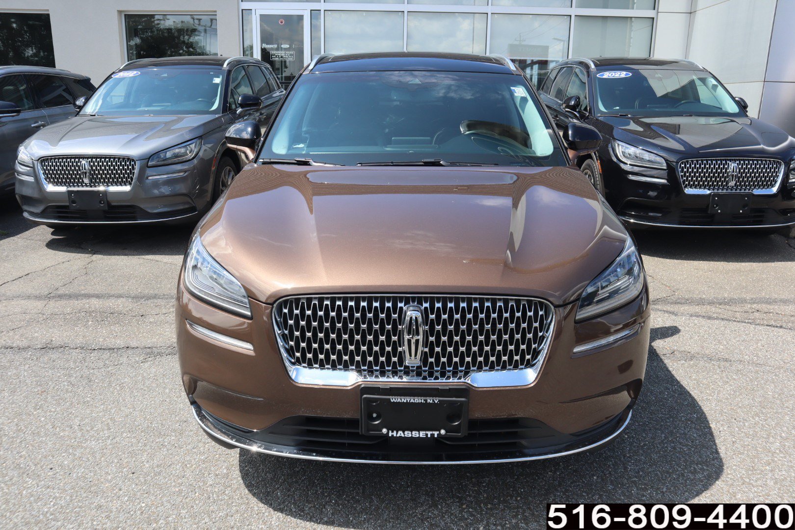 Used 2022 Lincoln Corsair AWD w/ Premium Package image 4