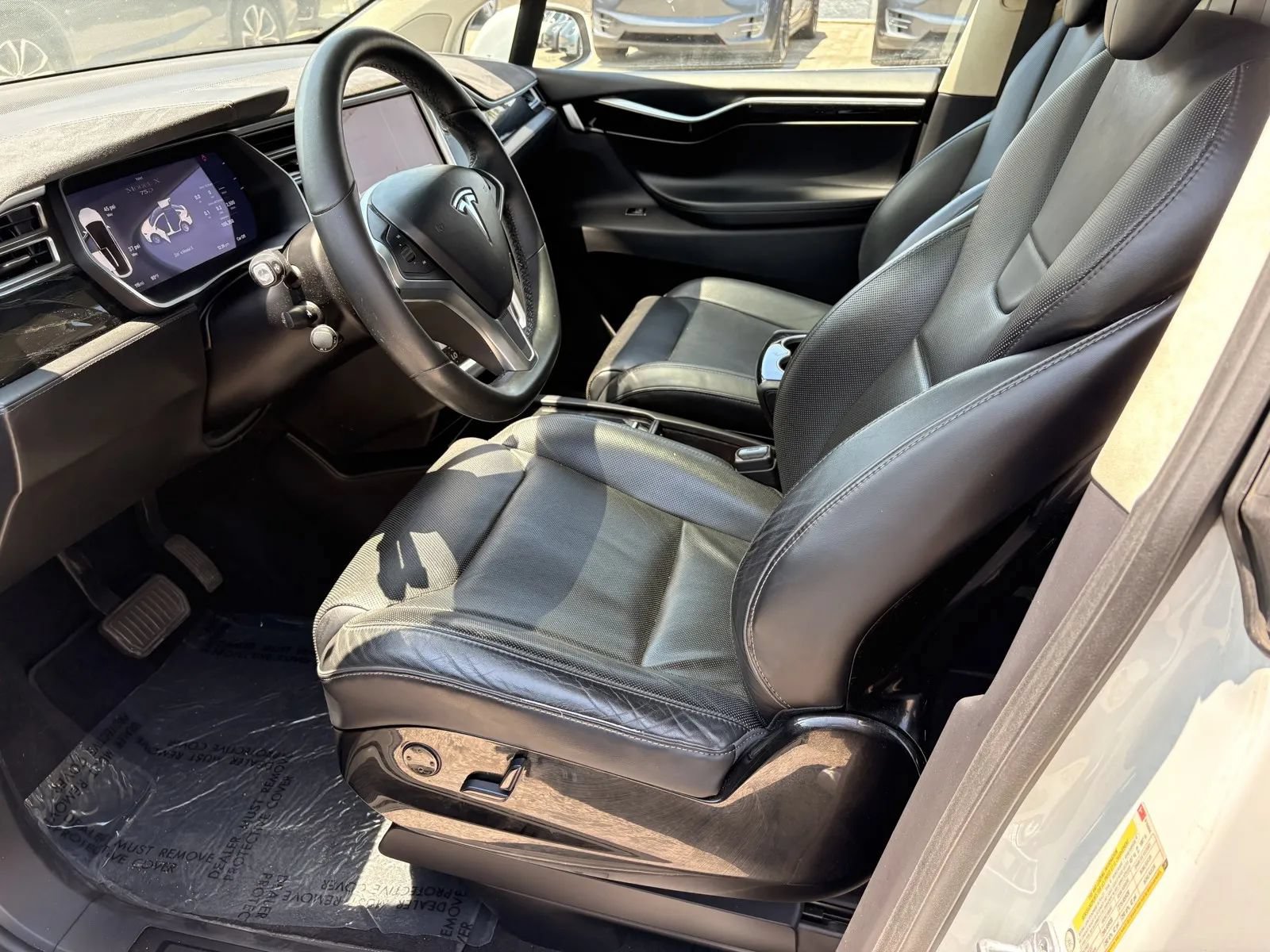 Used 2016 Tesla Model X 75D AWD/4WD image 11