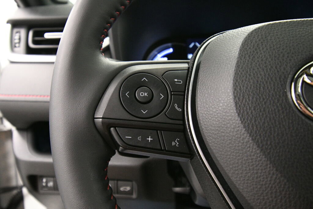 Used 2022 Toyota RAV4 XSE image 21