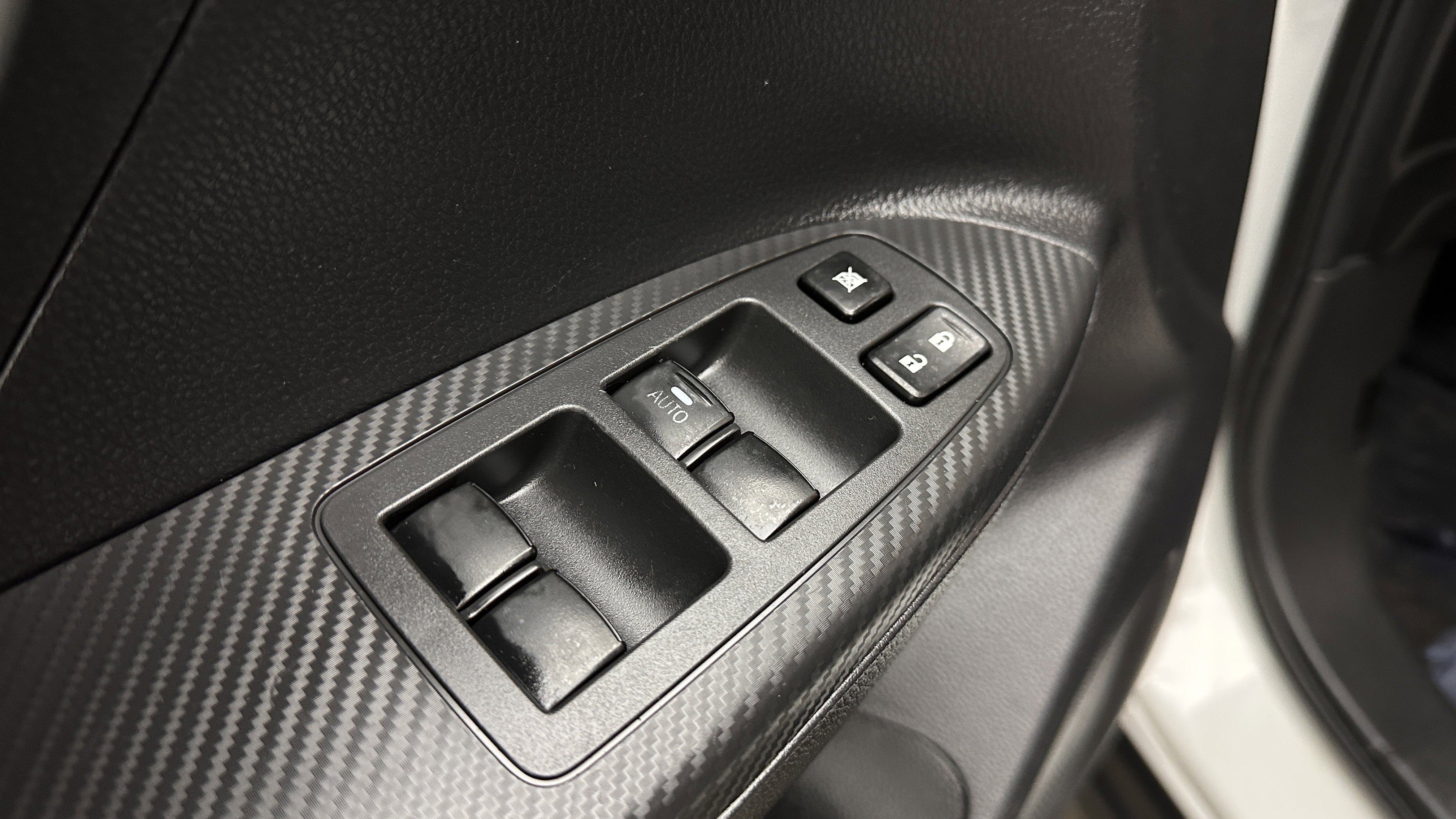 Used 2019 Mitsubishi Eclipse Cross ES AWD/4WD image 12