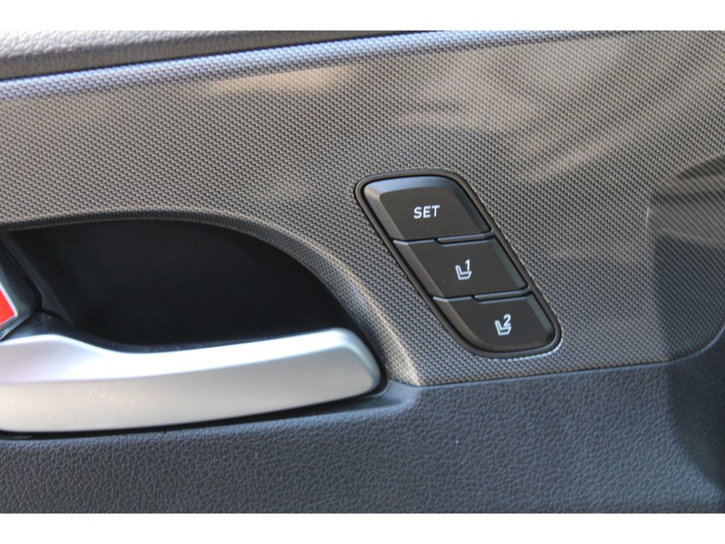 Used 2023 Hyundai Santa Fe Limited image 20