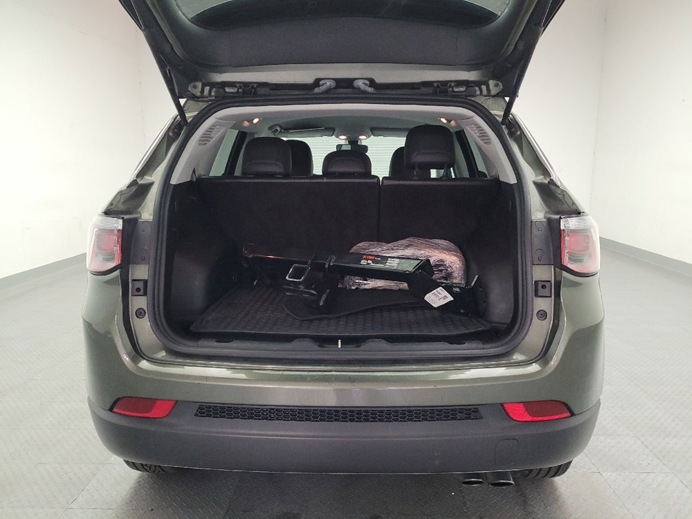 Used 2019 Jeep Compass Limited AWD/4WD image 29