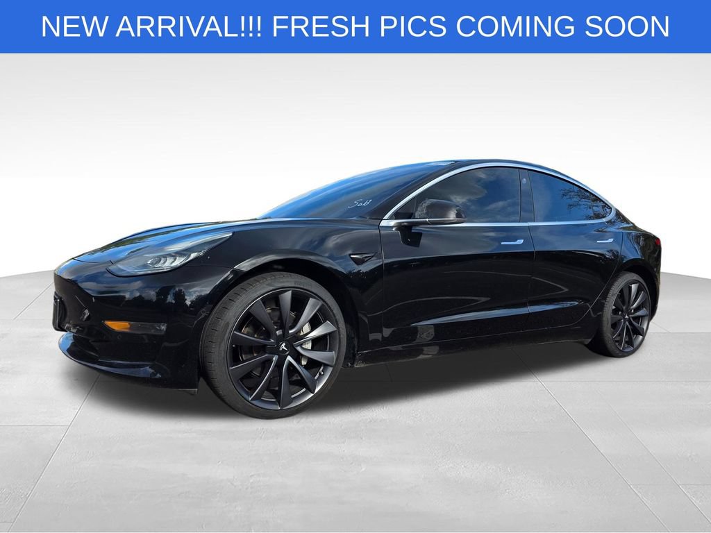 Used 2018 Tesla Model 3 Mid Range RWD image 2