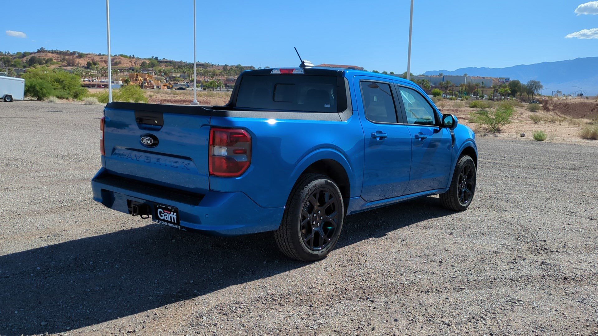 Used 2025 Ford Maverick Lobo AWD/4WD image 3