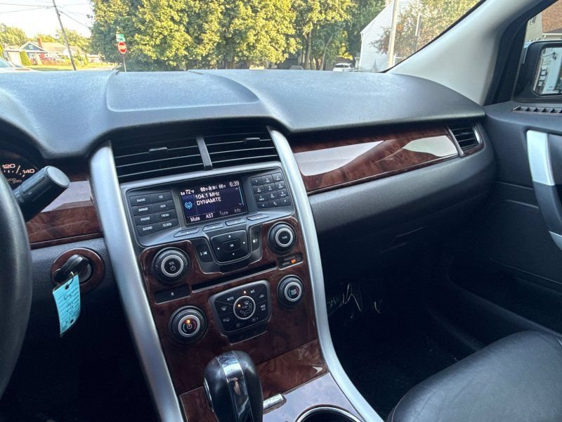 Used 2013 Ford Edge SEL AWD/4WD image 24
