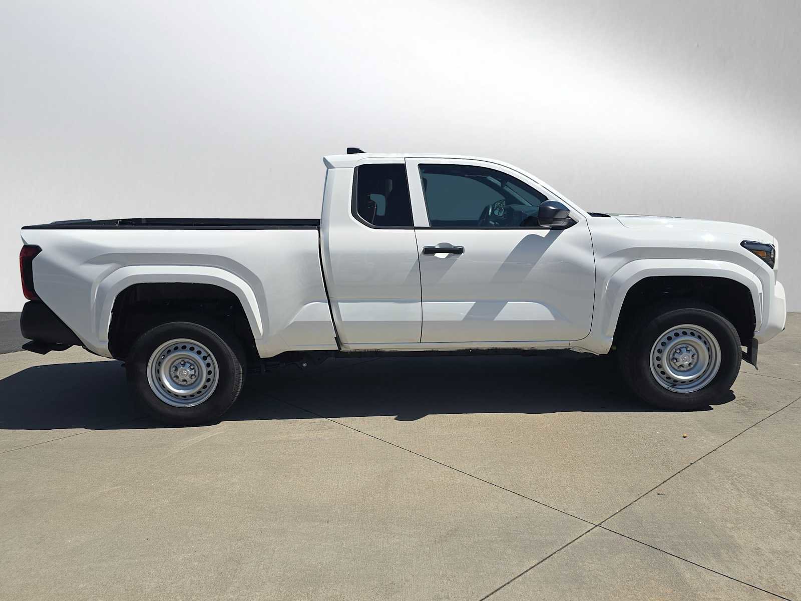 Certified 2025 Toyota Tacoma SR w/ SR Upgrade Package RWD image 2