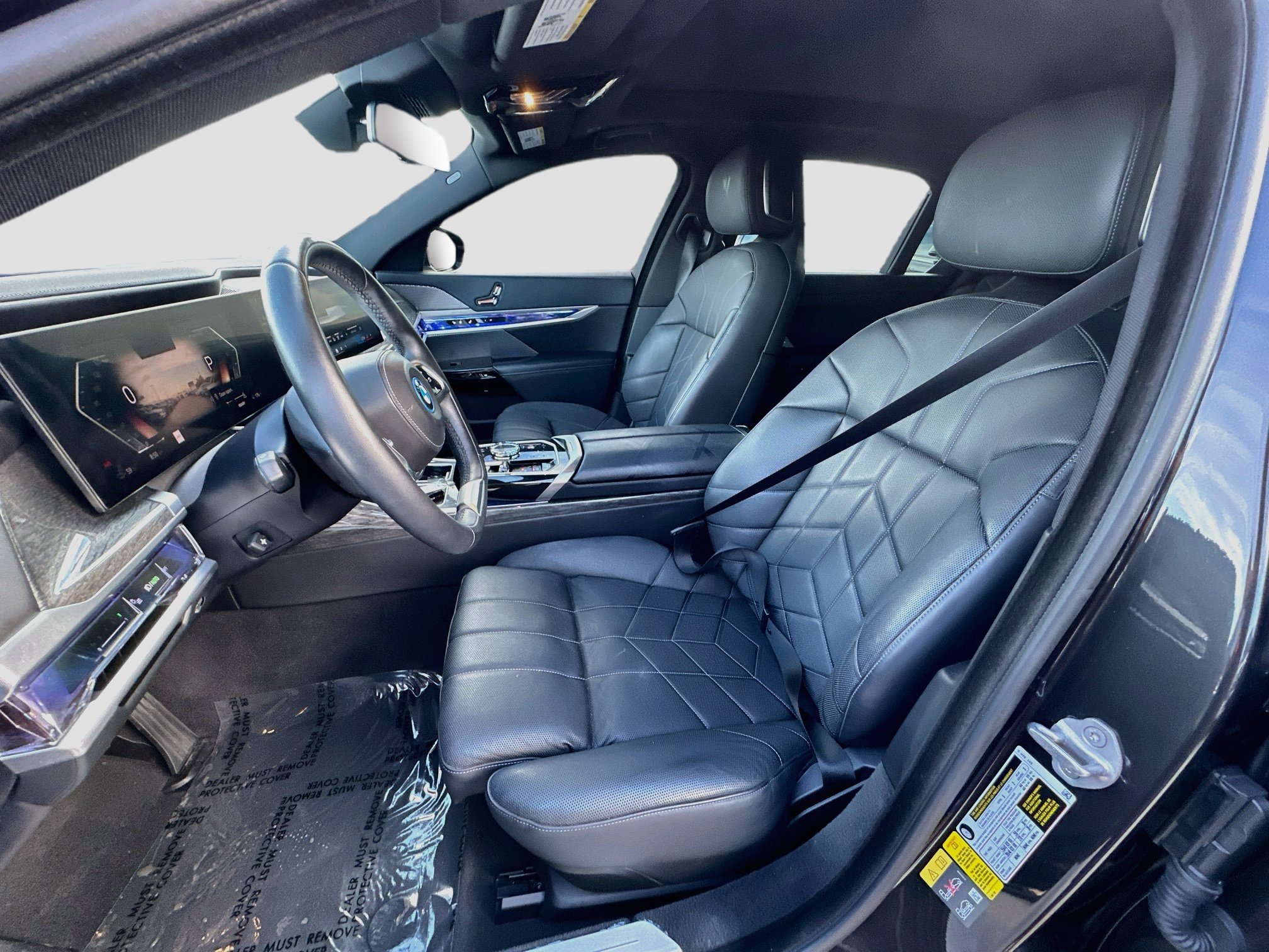 Certified 2024 BMW i7 xDrive60 AWD/4WD image 22