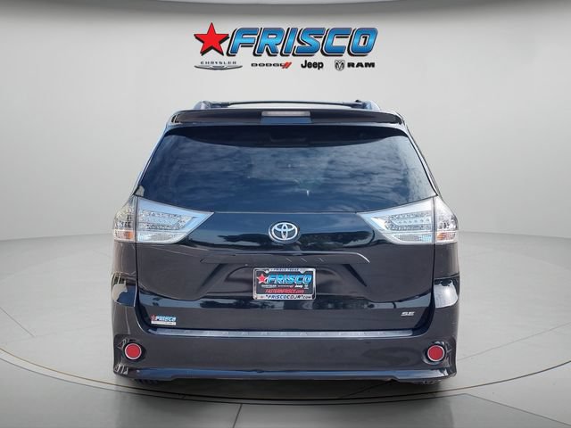 Used 2017 Toyota Sienna SE FWD image 6