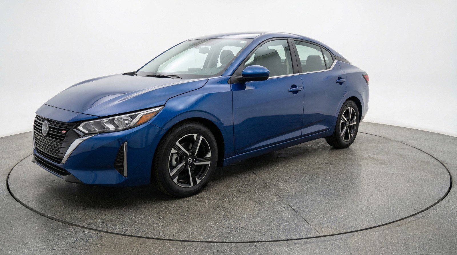 Used 2025 Nissan Sentra SV image 2