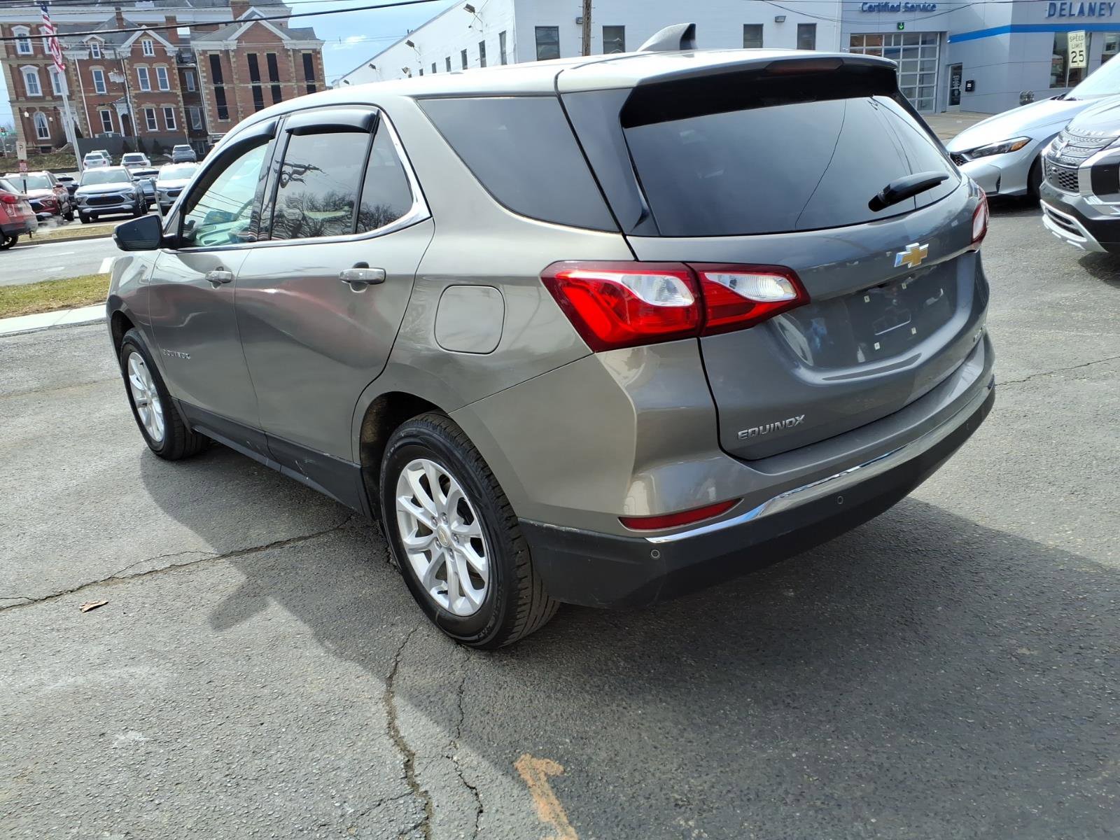 Used 2018 Chevrolet Equinox LT image 7
