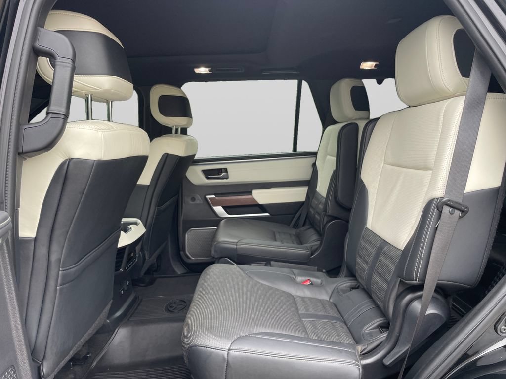 Used 2023 Toyota Sequoia Capstone AWD/4WD image 18