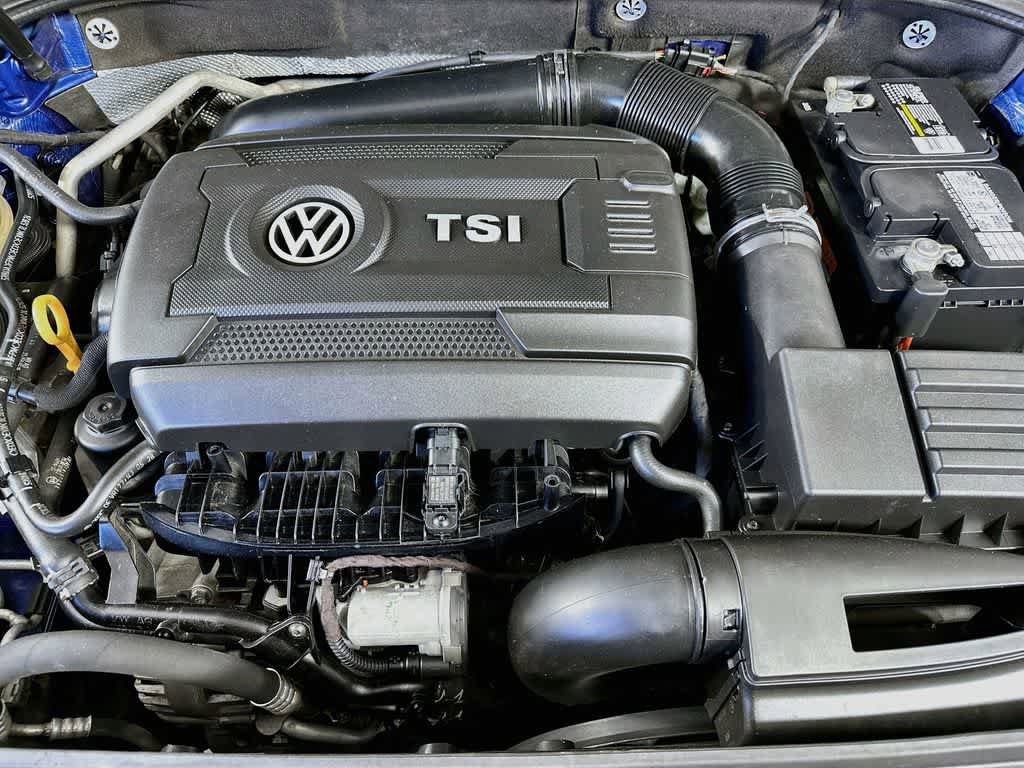 Used 2016 Volkswagen Passat 1.8T SE FWD image 9
