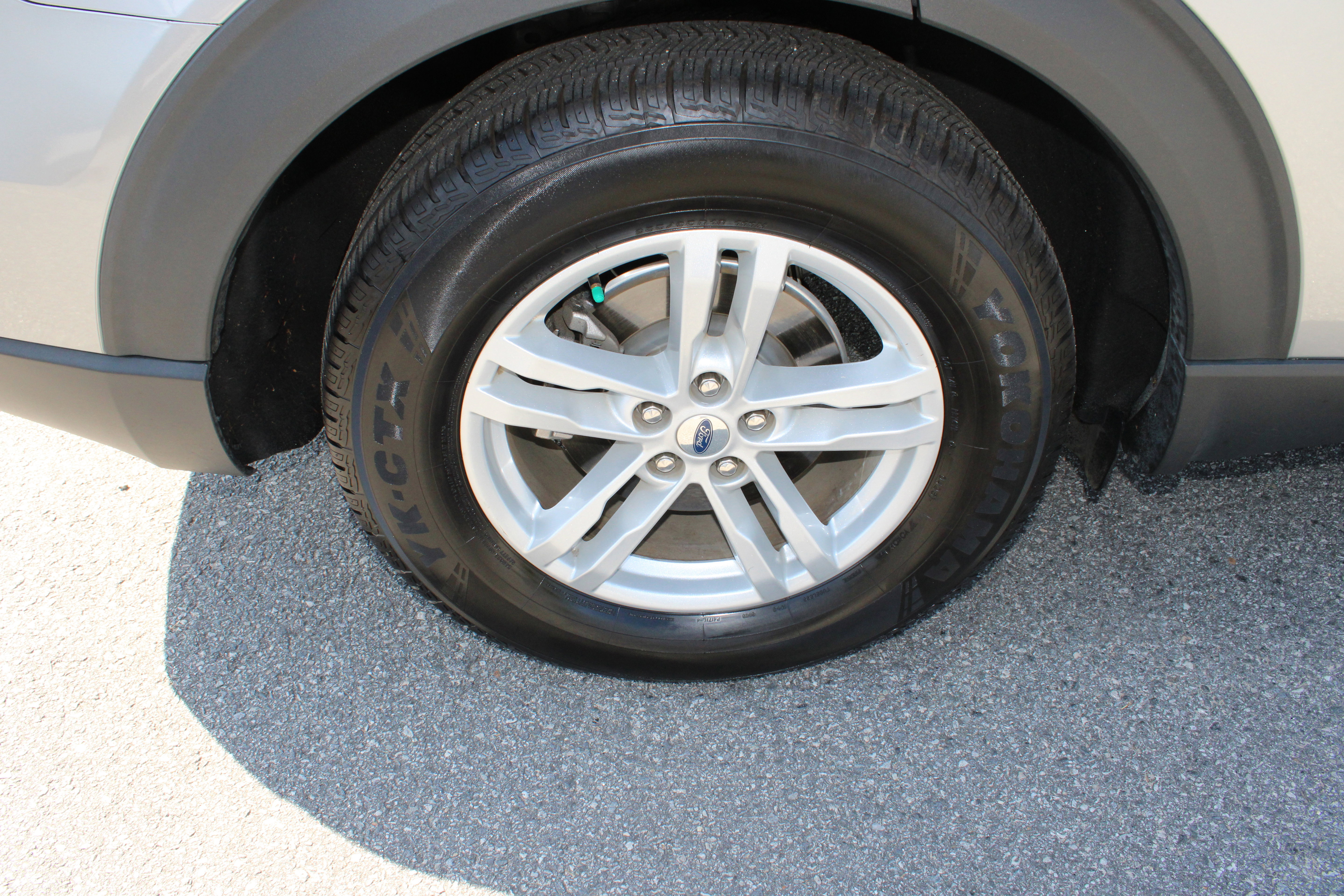 Used 2021 Ford Explorer XLT image 12