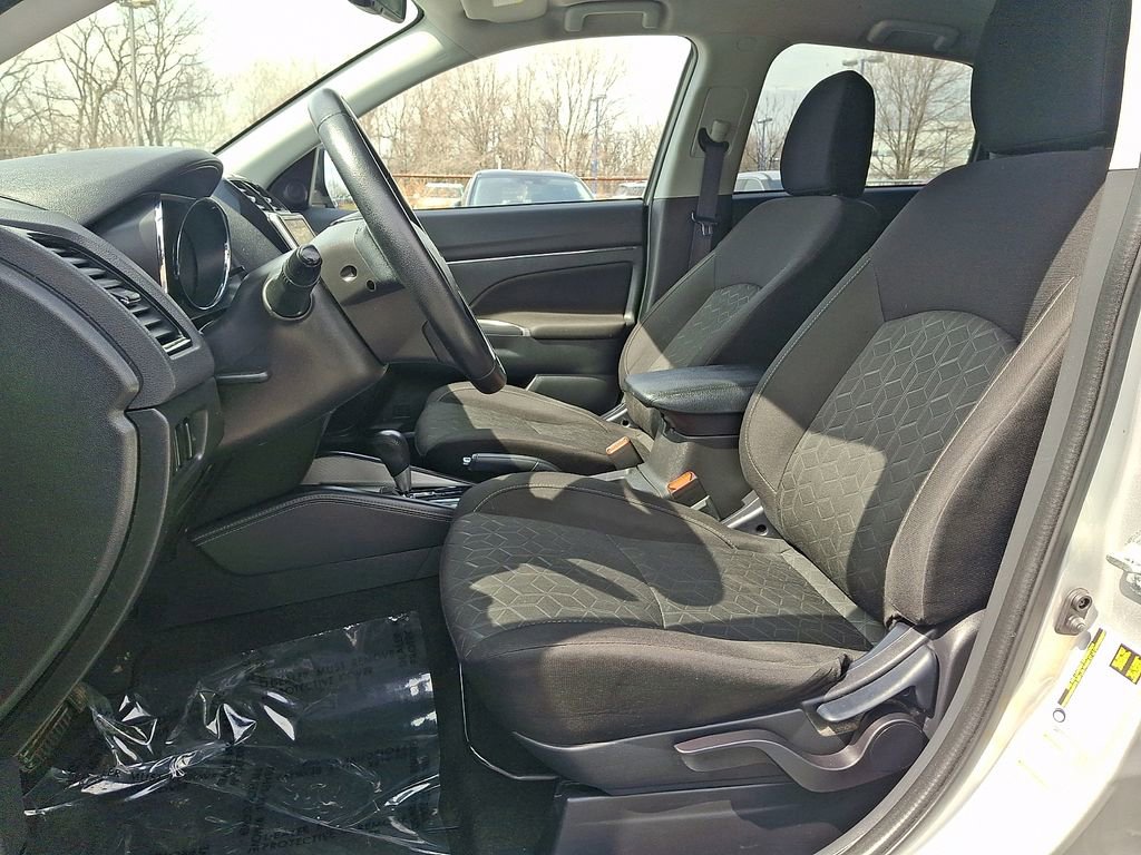 Used 2021 Mitsubishi Outlander Sport SE image 15