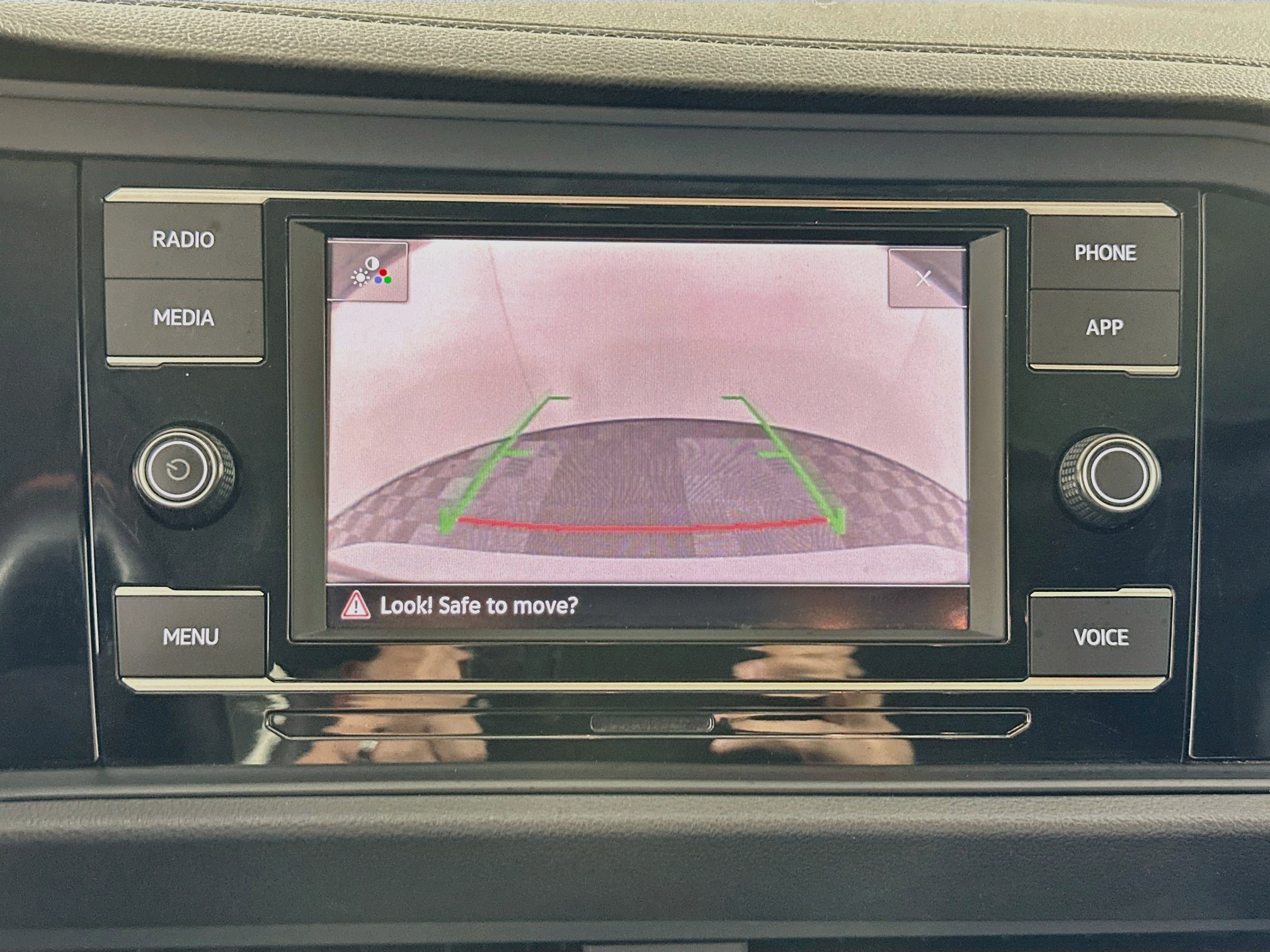 Used 2024 Volkswagen Jetta SE FWD image 23