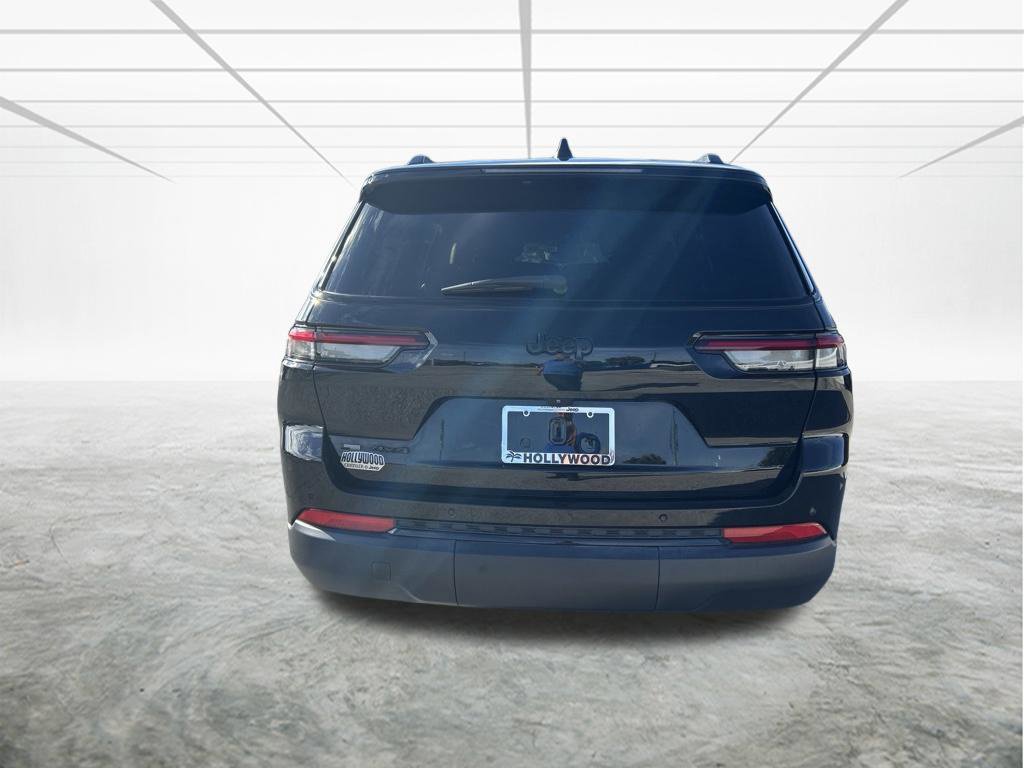 Used 2023 Jeep Grand Cherokee L Laredo AWD/4WD image 5