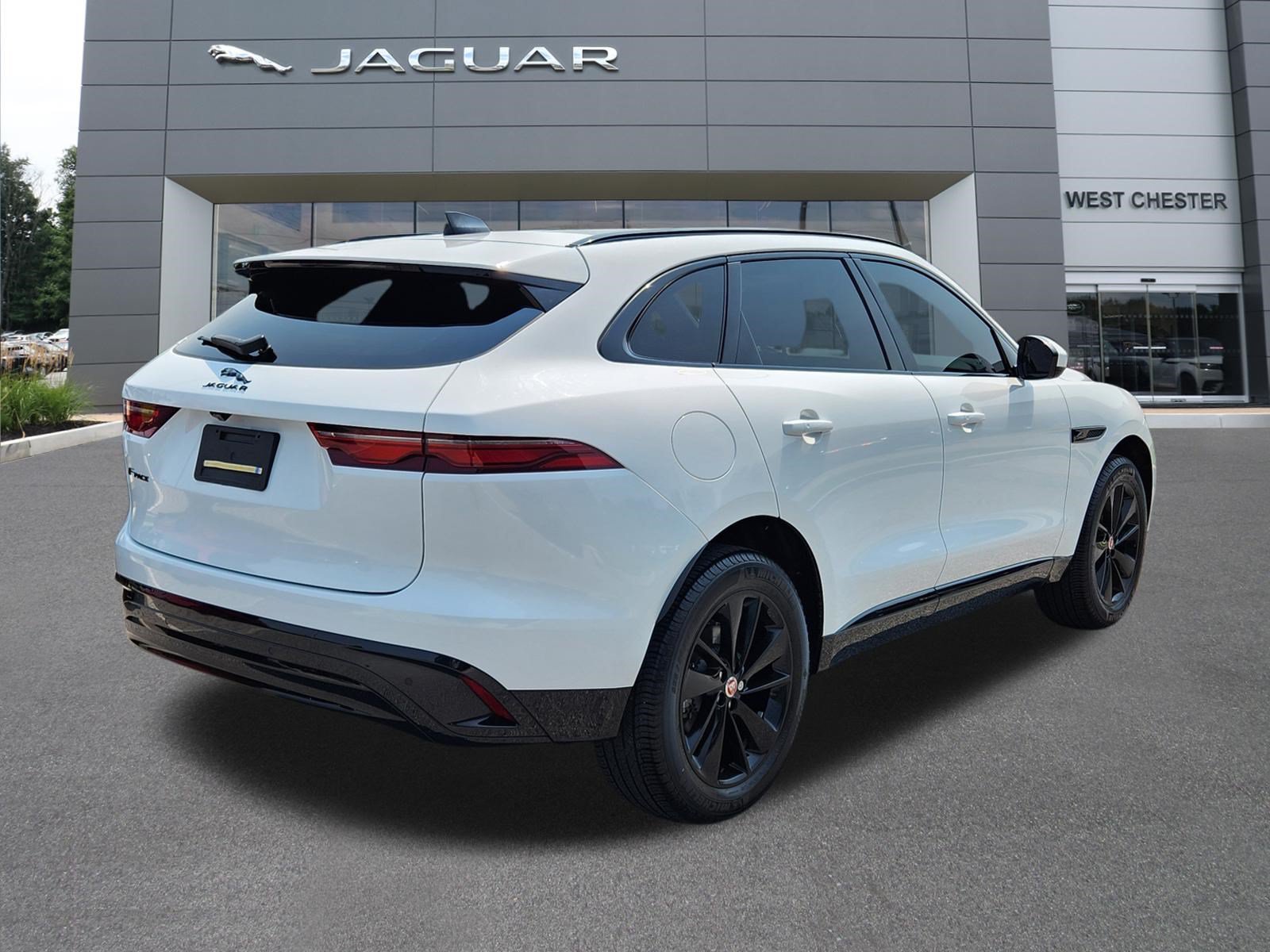 Certified 2022 Jaguar F-PACE S AWD/4WD image 4