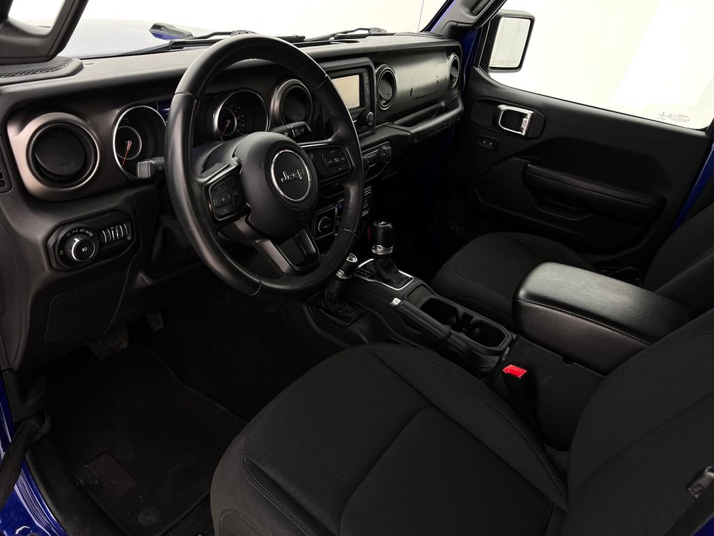 Used 2019 Jeep Wrangler Unlimited Sport S image 2