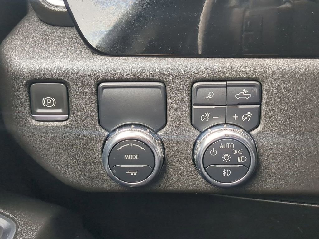 Used 2022 GMC Sierra 1500 SLT w/ SLT Convenience Package image 20