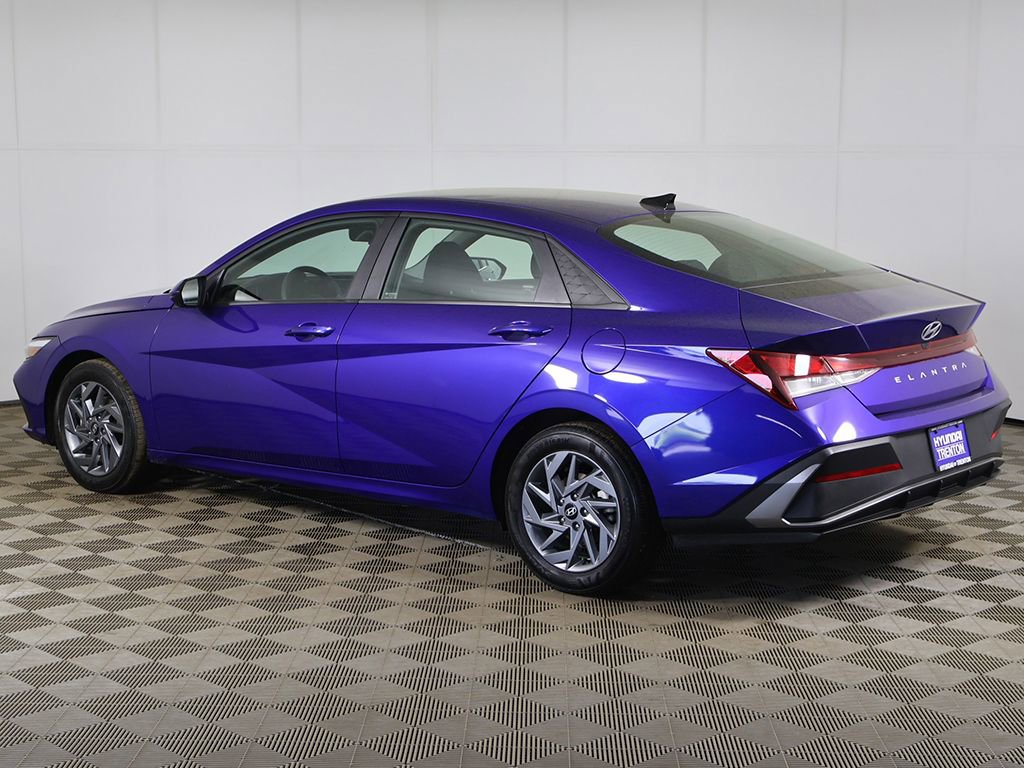 Certified 2024 Hyundai Elantra SEL image 8