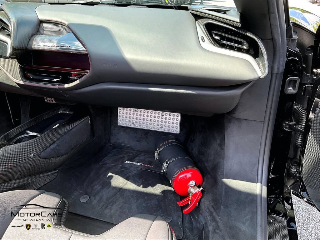 Used 2022 Ferrari SF90 Spider AWD/4WD image 14