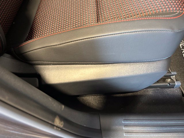 New 2027 Nissan Kicks SR FWD image 19