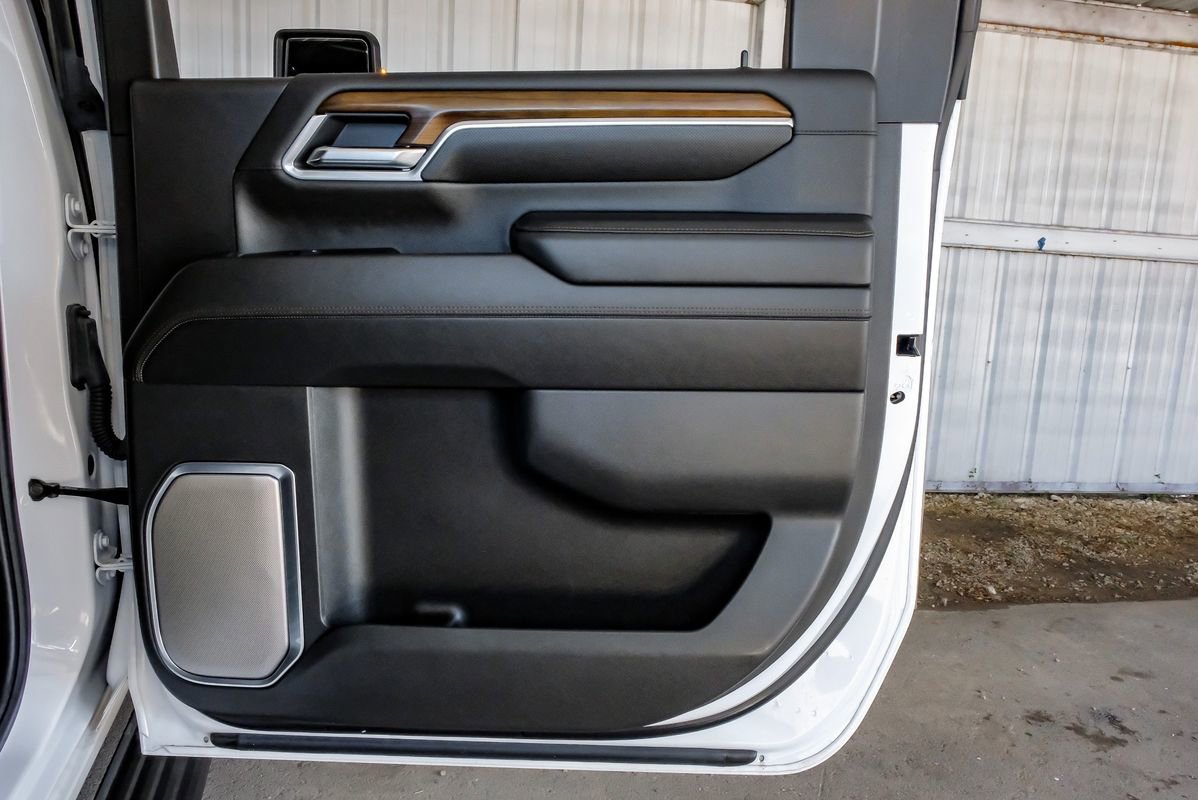 Used 2025 Chevrolet Silverado 3500 High Country w/ High Country Premium Package image 48