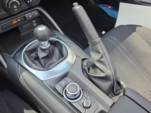 New 2026 MAZDA MX-5 Miata Club w/ Interior Package RWD image 10
