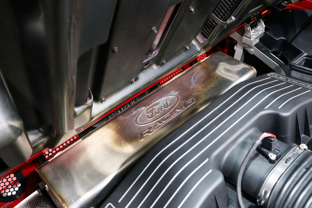 Used 2005 Ford GT RWD image 47