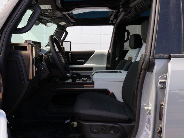 New 2025 GMC Hummer EV 3X w/ Battery Pack, 24 Module Pack image 18