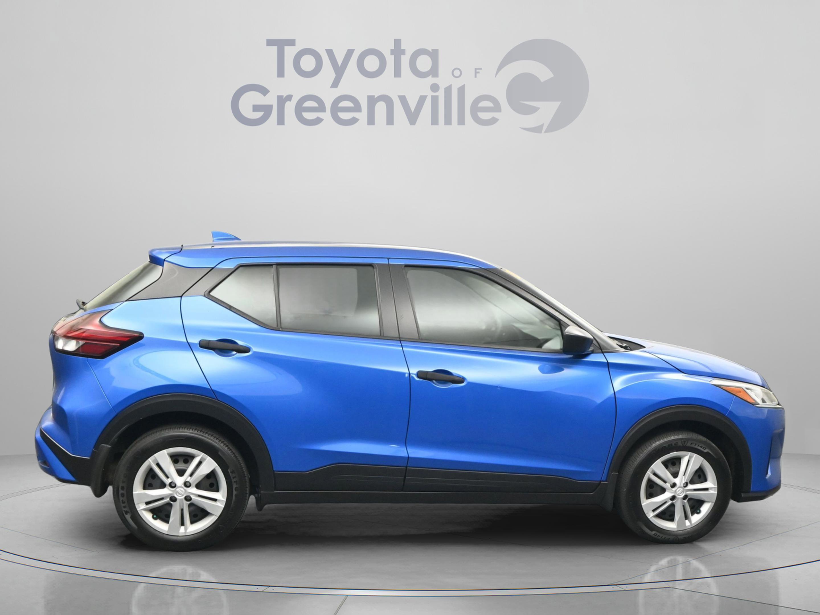 Used 2024 Nissan Kicks S image 15