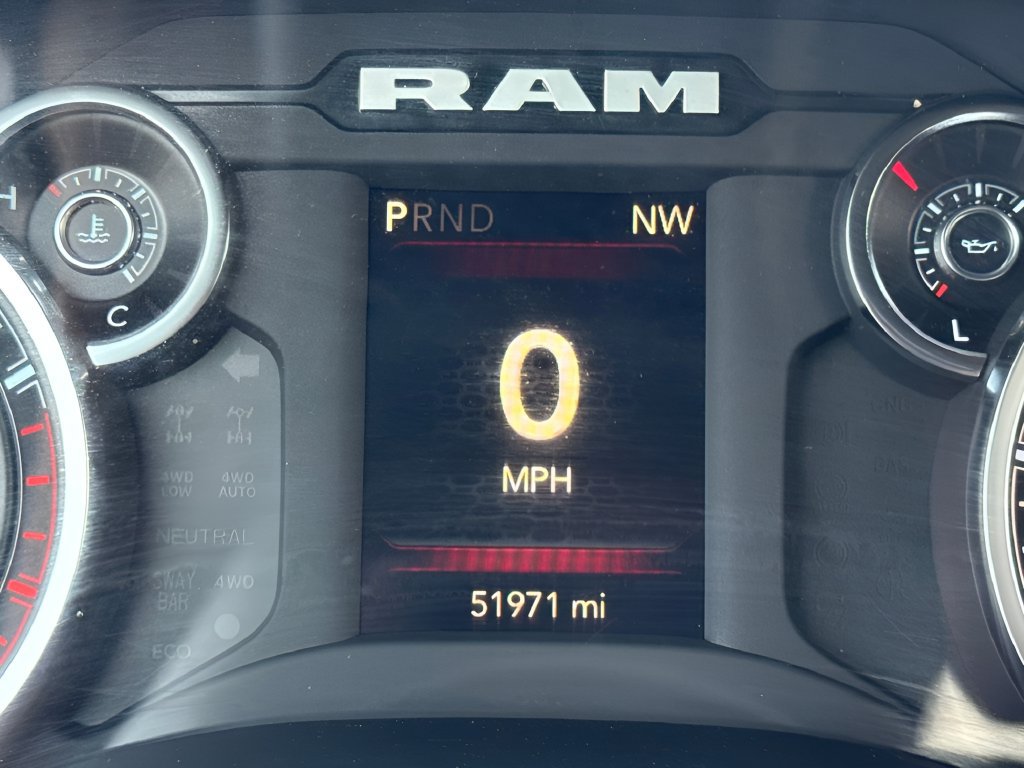 Used 2024 RAM 2500 Big Horn AWD/4WD image 25