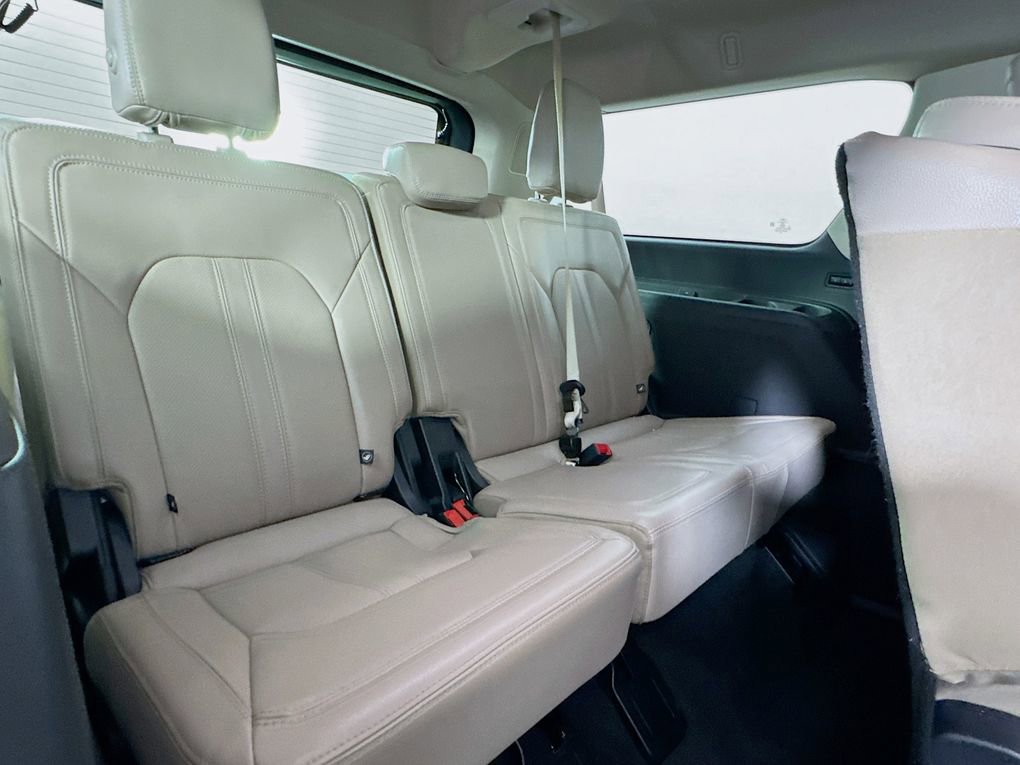 Used 2024 Ford Expedition Max Limited image 24