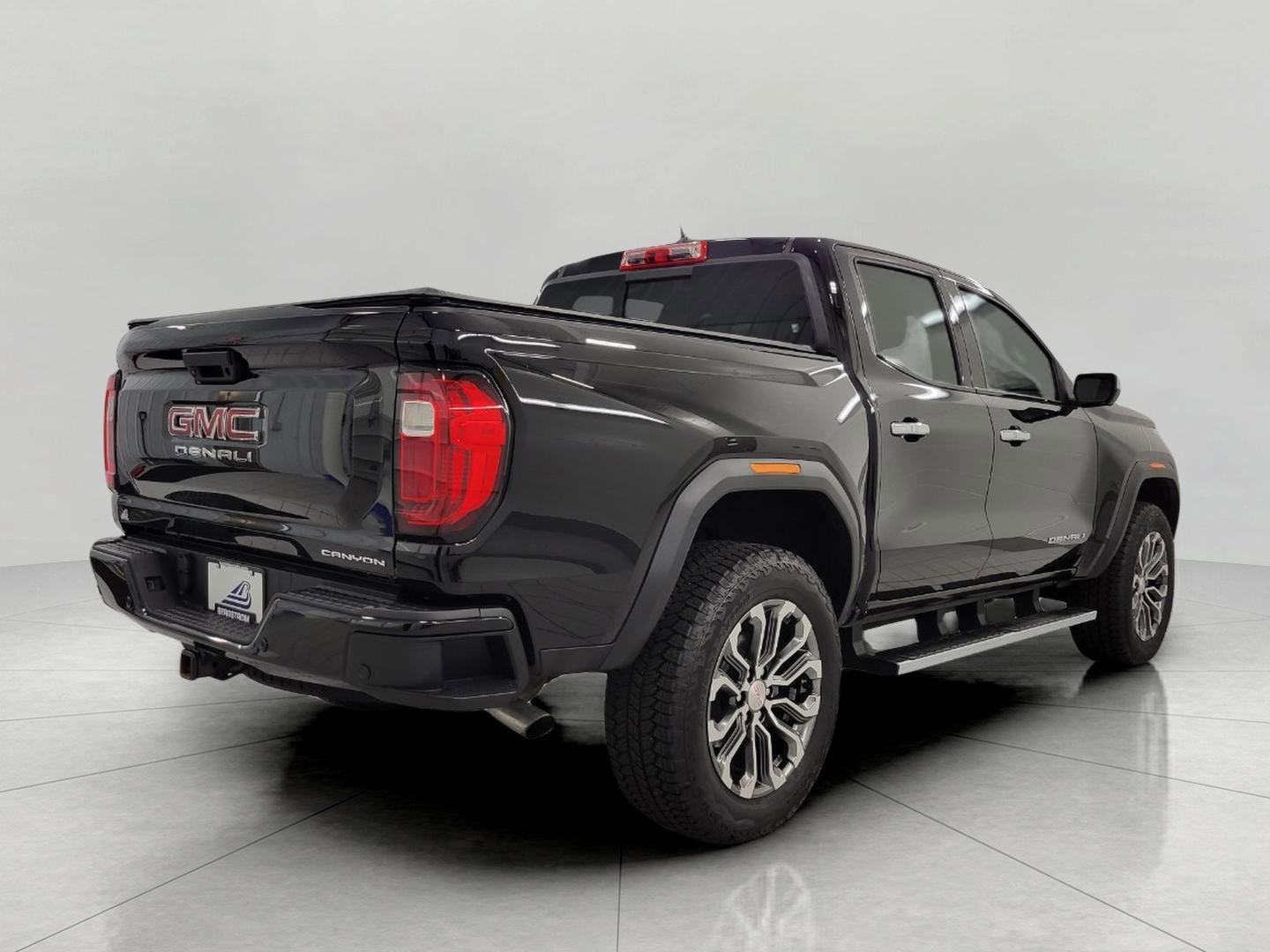 Used 2024 GMC Canyon Denali AWD/4WD image 20