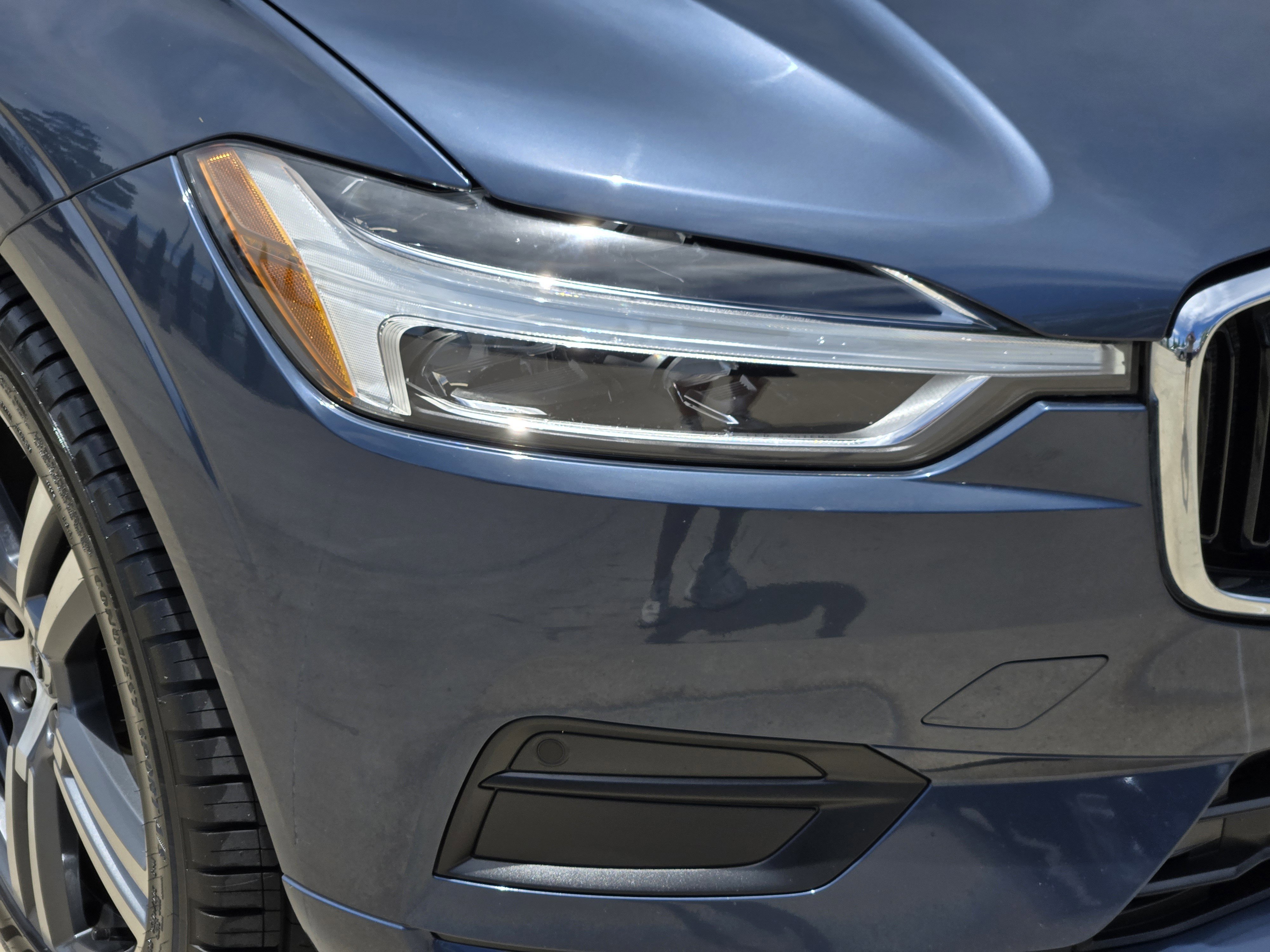 Used 2021 Volvo XC60 T5 Momentum w/ Protection Package Premier FWD image 31