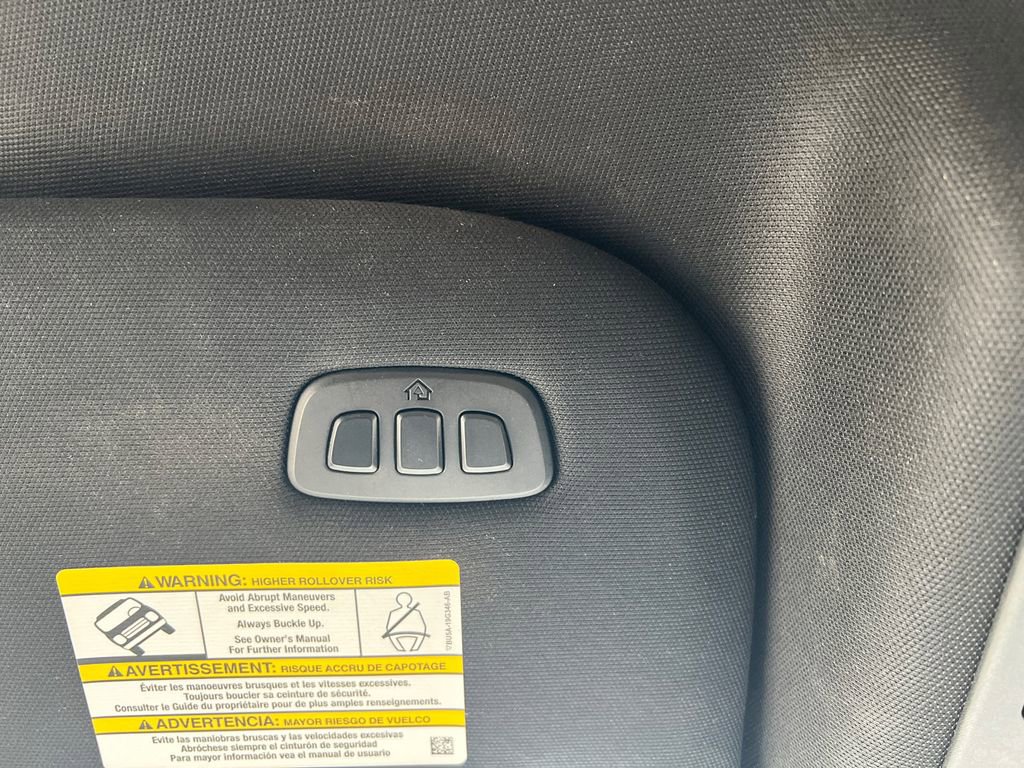 Used 2022 Ford F250 Lariat w/ Black Appearance Package image 29