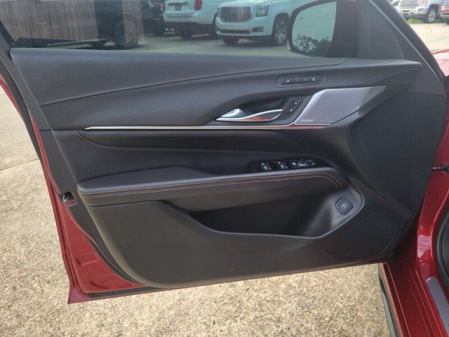 Used 2021 Cadillac CT4 V w/ Technology Package RWD image 15