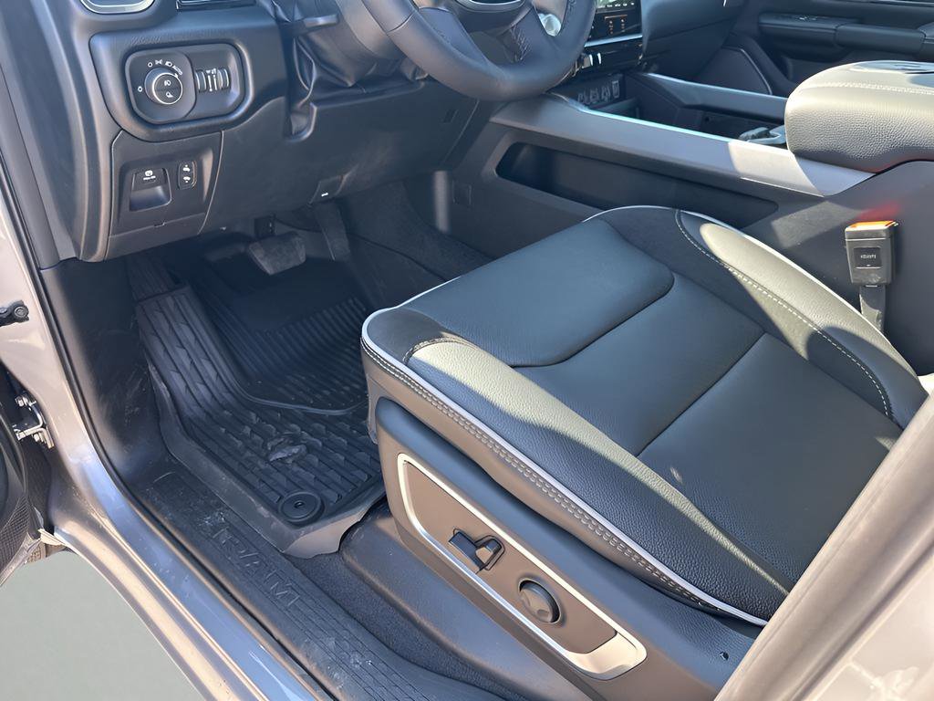 New 2026 RAM 1500 Laramie w/ Night Edition image 27
