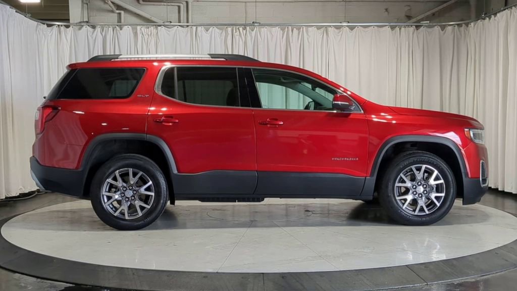 Used 2023 GMC Acadia SLT AWD/4WD image 9