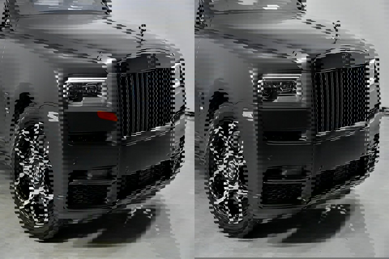 Used 2019 Rolls-Royce Cullinan image 3