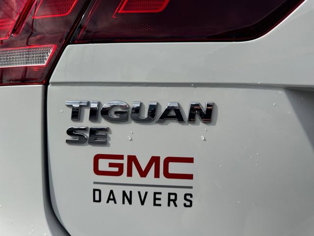 Used 2020 Volkswagen Tiguan SE w/ Panoramic Sunroof Package image 8