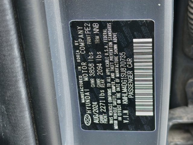 Used 2025 Hyundai Elantra Sport FWD image 32