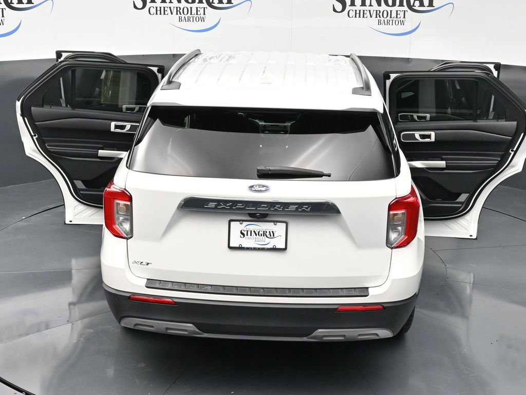 Used 2021 Ford Explorer XLT w/ Equipment Group 202A RWD image 26