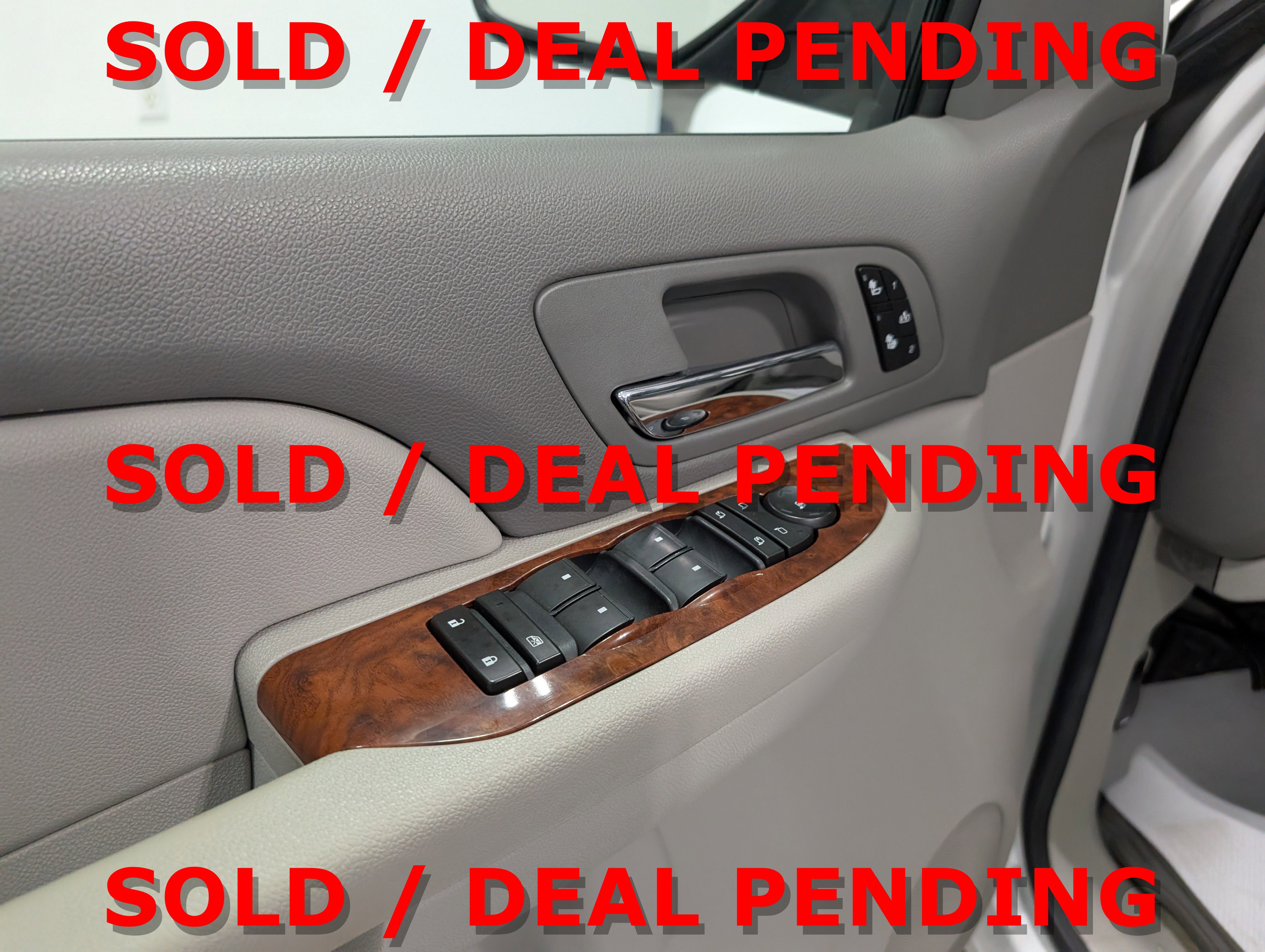 Used 2009 GMC Sierra 2500 SLT w/ SLT Convenience Package image 16