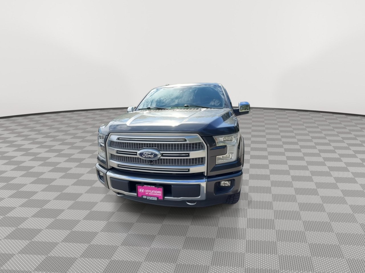 Used 2016 Ford F150 Platinum w/ Equipment Group 701A Luxury AWD/4WD image 3