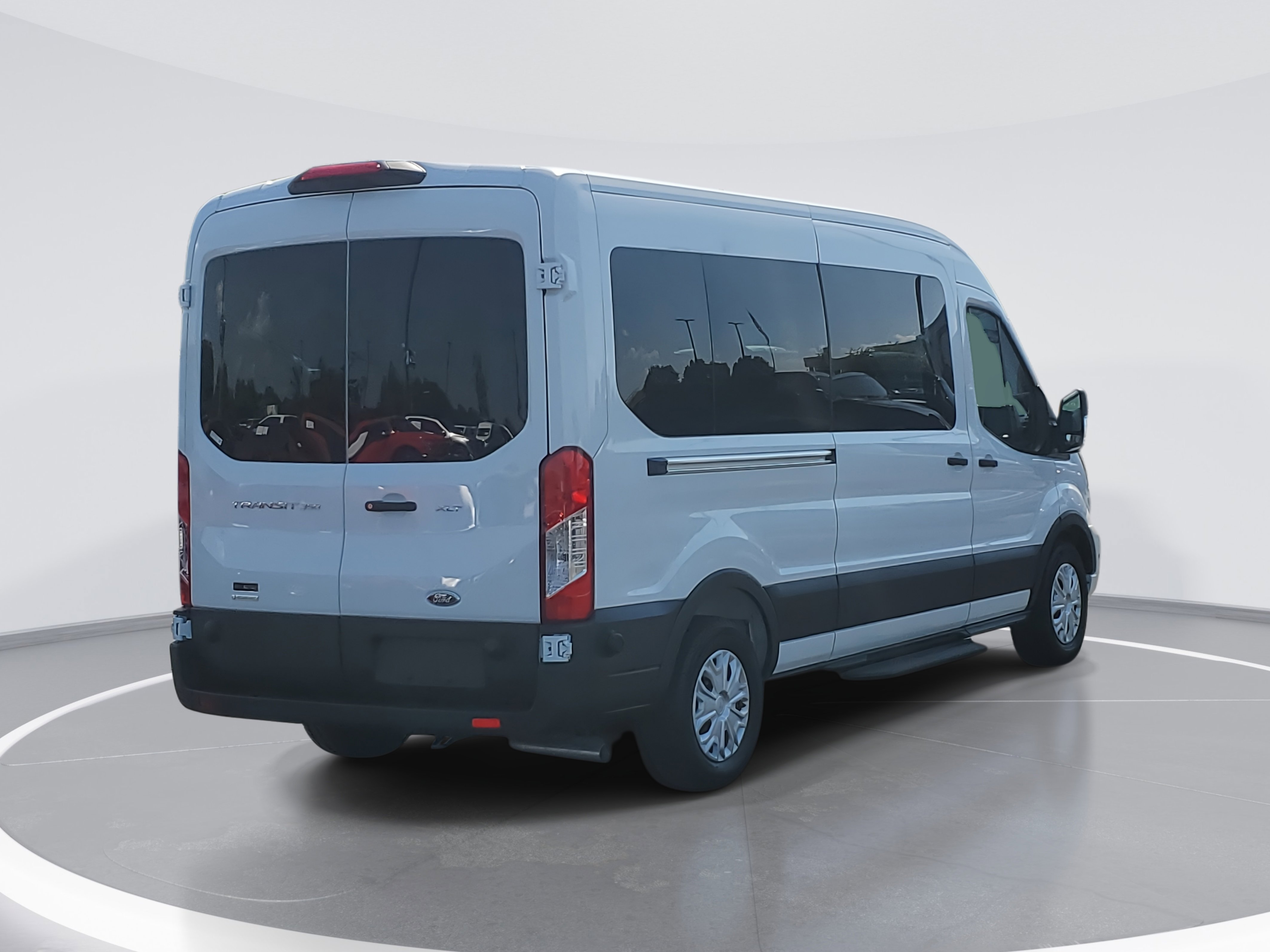 New 2025 Ford Transit 350 XLT image 3