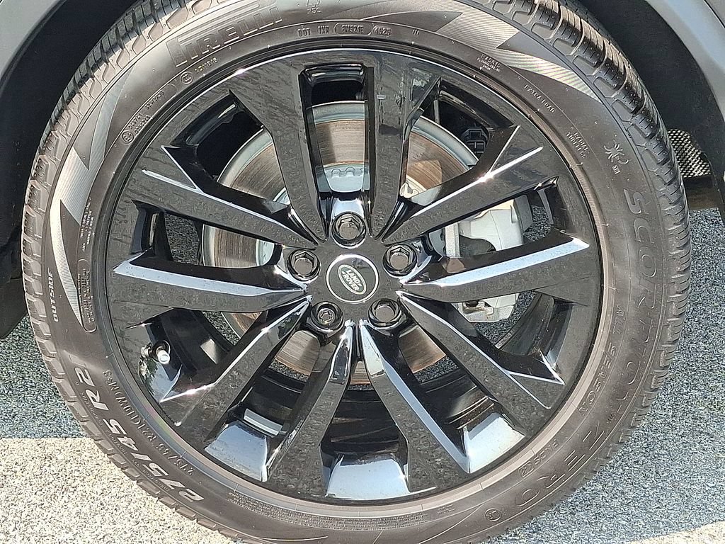 Certified 2026 Land Rover Discovery S AWD/4WD image 8